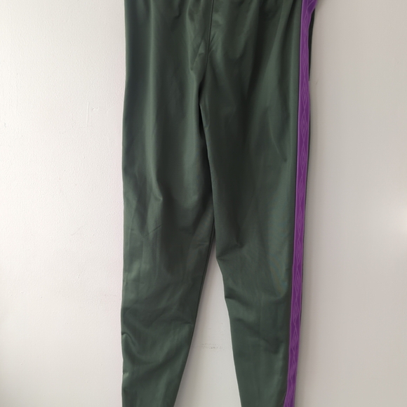 NWT Umbro Green and purple track pants size extra small - Picture 5 of 7